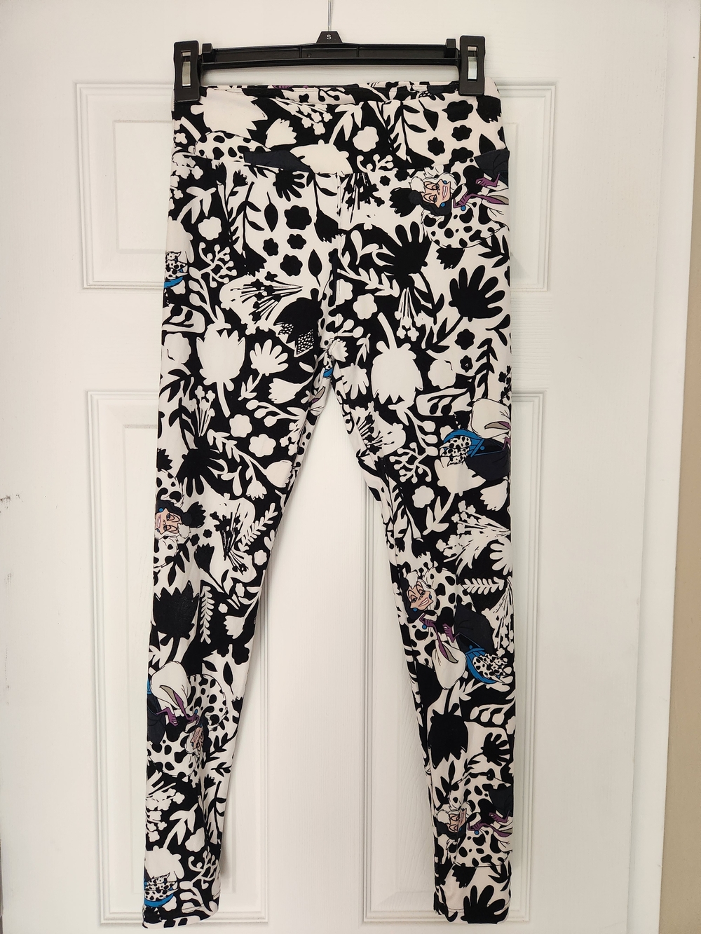 LuLaRoe Black & White Floral Leggings with Blue and Purple Accents